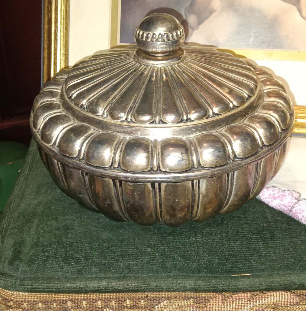 Vintage Silver Plated Ribbed Fluted Trinket Box with Red  Satin Lining